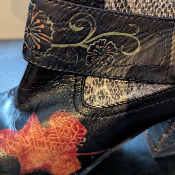 Italmoda Ankle Boots - Picture 9 of 11